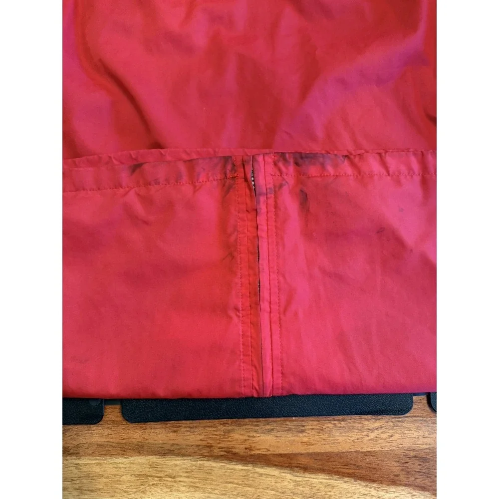 Ferrari Rain Jacket: Classic Scuderia Ferrari Rain‎ Jacket Red Size Large